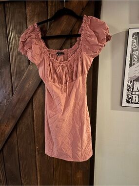 Romantic Pink Puff-Sleeve Tunic Dress with Lace Trim